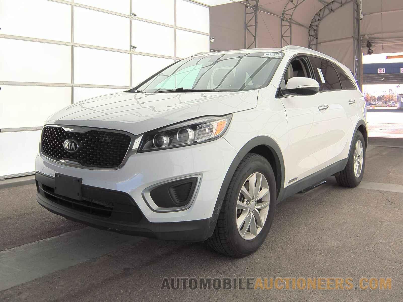 5XYPGDA58HG207091 Kia Sorento 2017