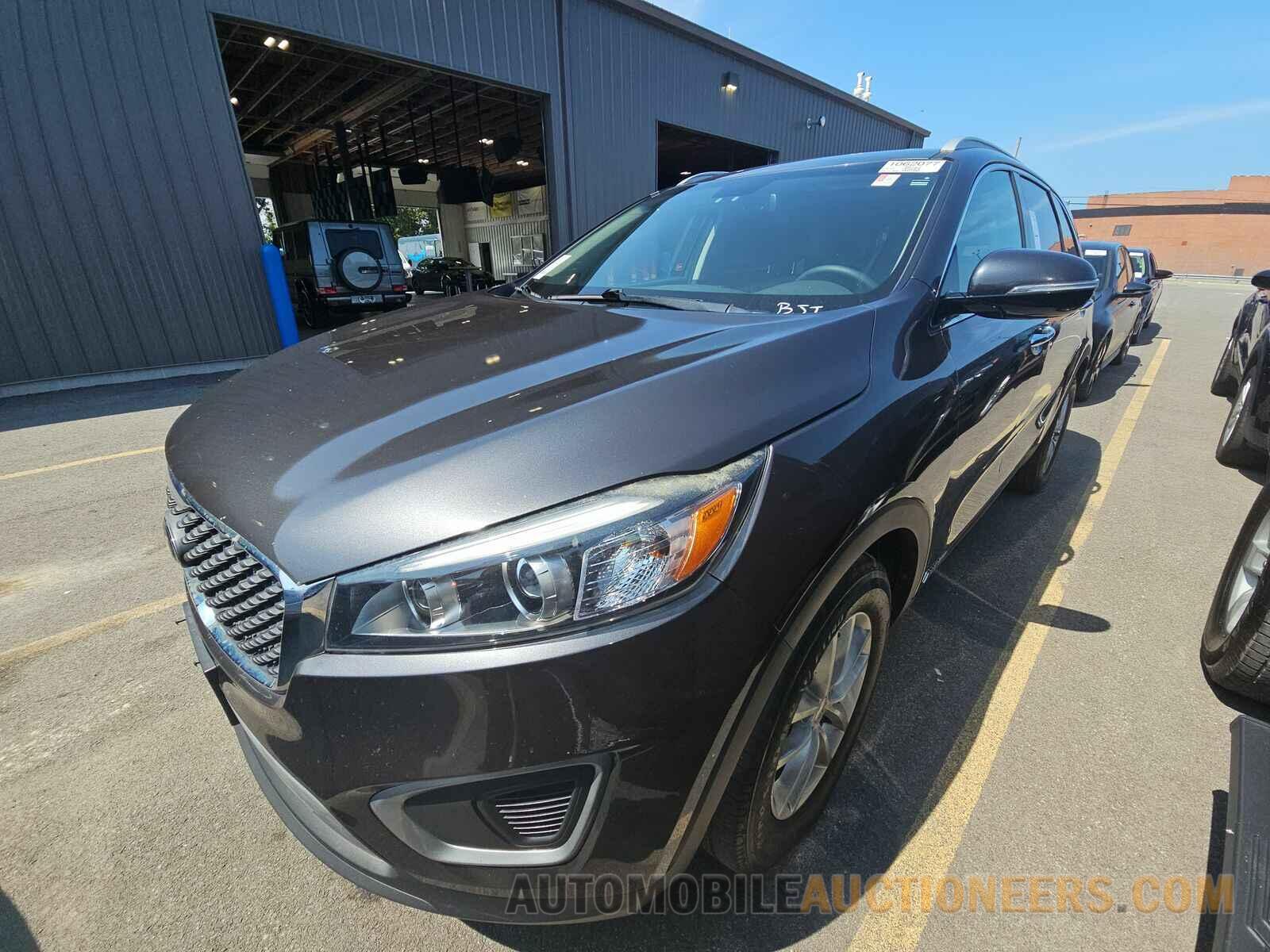 5XYPGDA58HG337324 Kia Sorento 2017