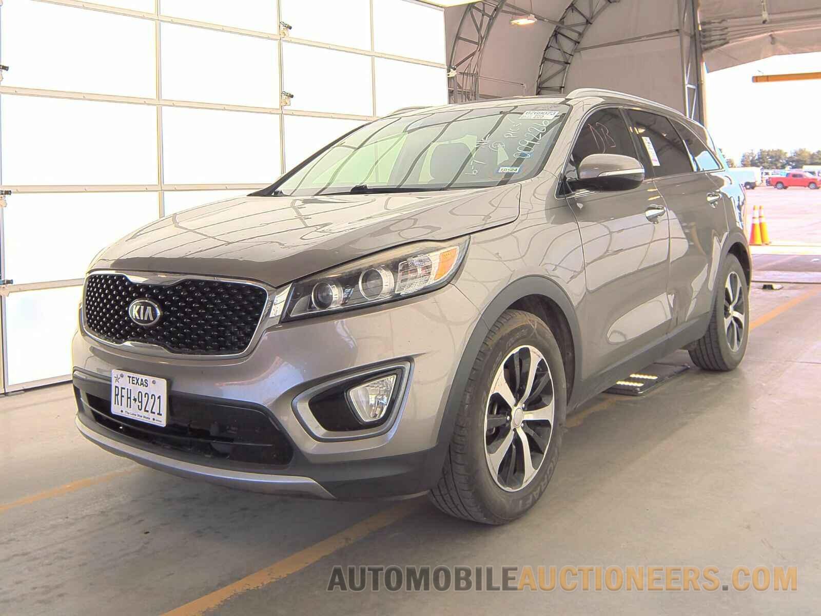 5XYPH4A10GG009226 Kia Sorento 2016