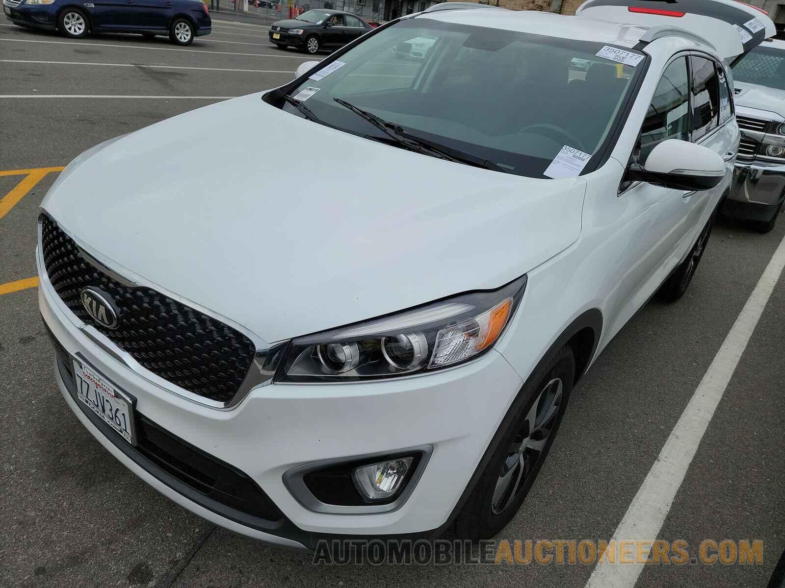 5XYPH4A50JG349597 Kia Sorento 2018