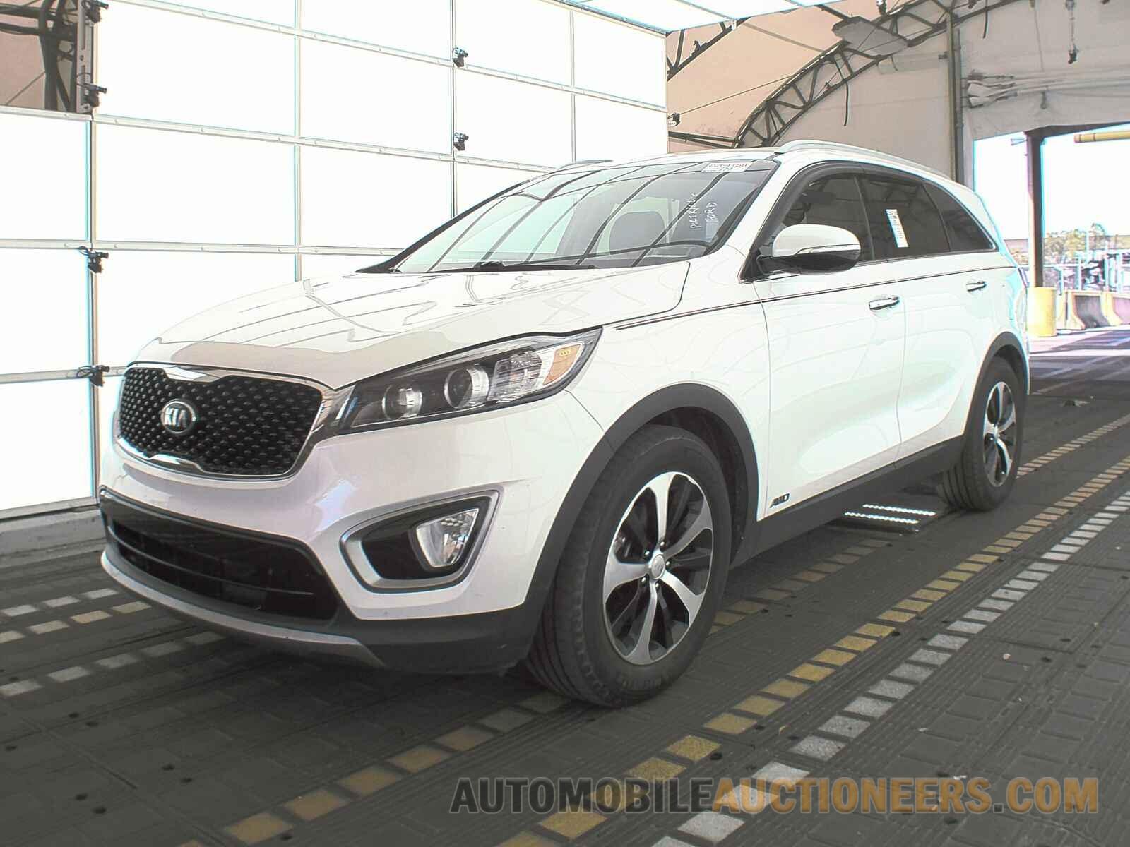 5XYPHDA10HG188823 Kia Sorento 2017