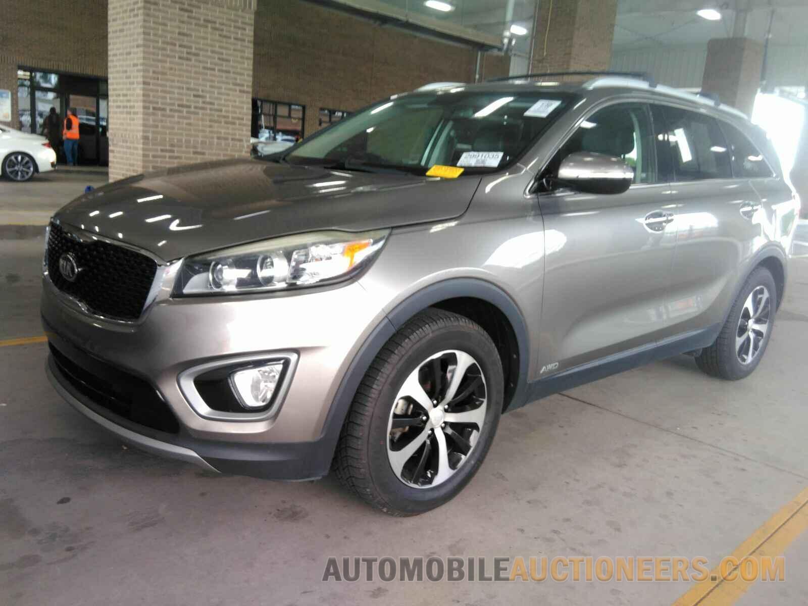 5XYPHDA1XGG014403 Kia Sorento 2016