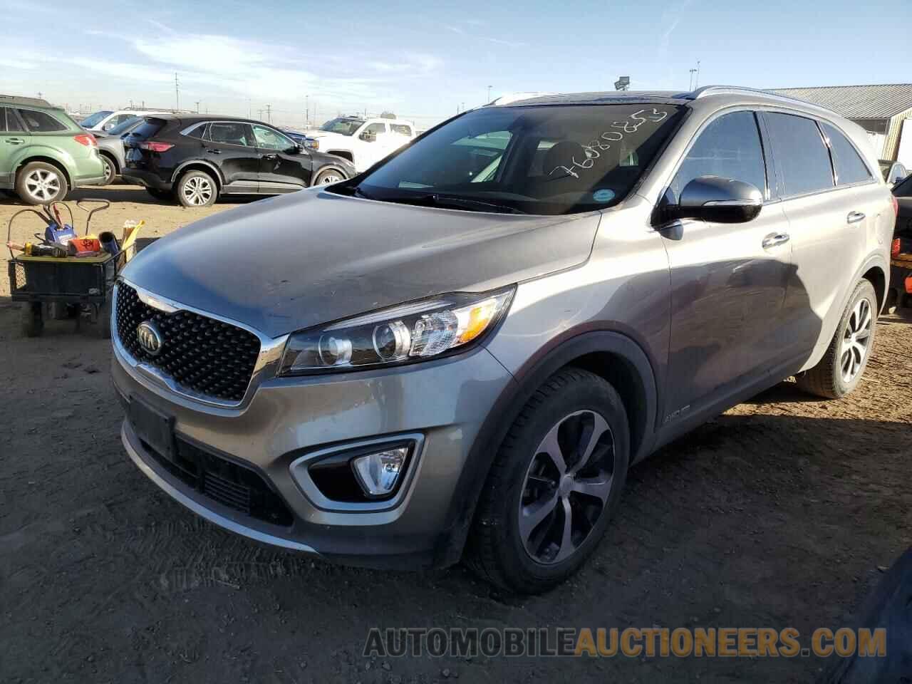 5XYPHDA51JG366635 KIA SORENTO 2018