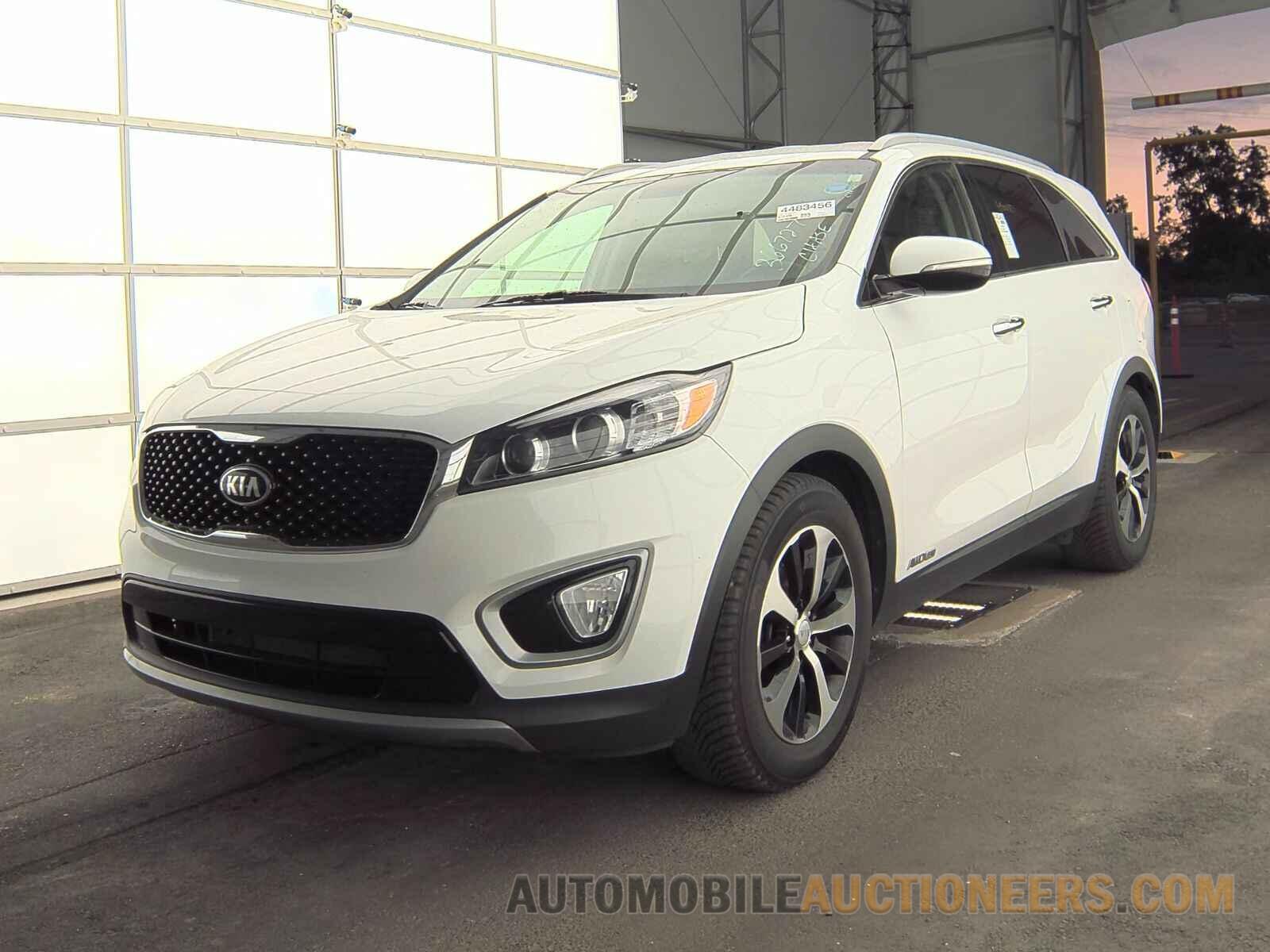 5XYPHDA56JG366727 Kia Sorento 2018