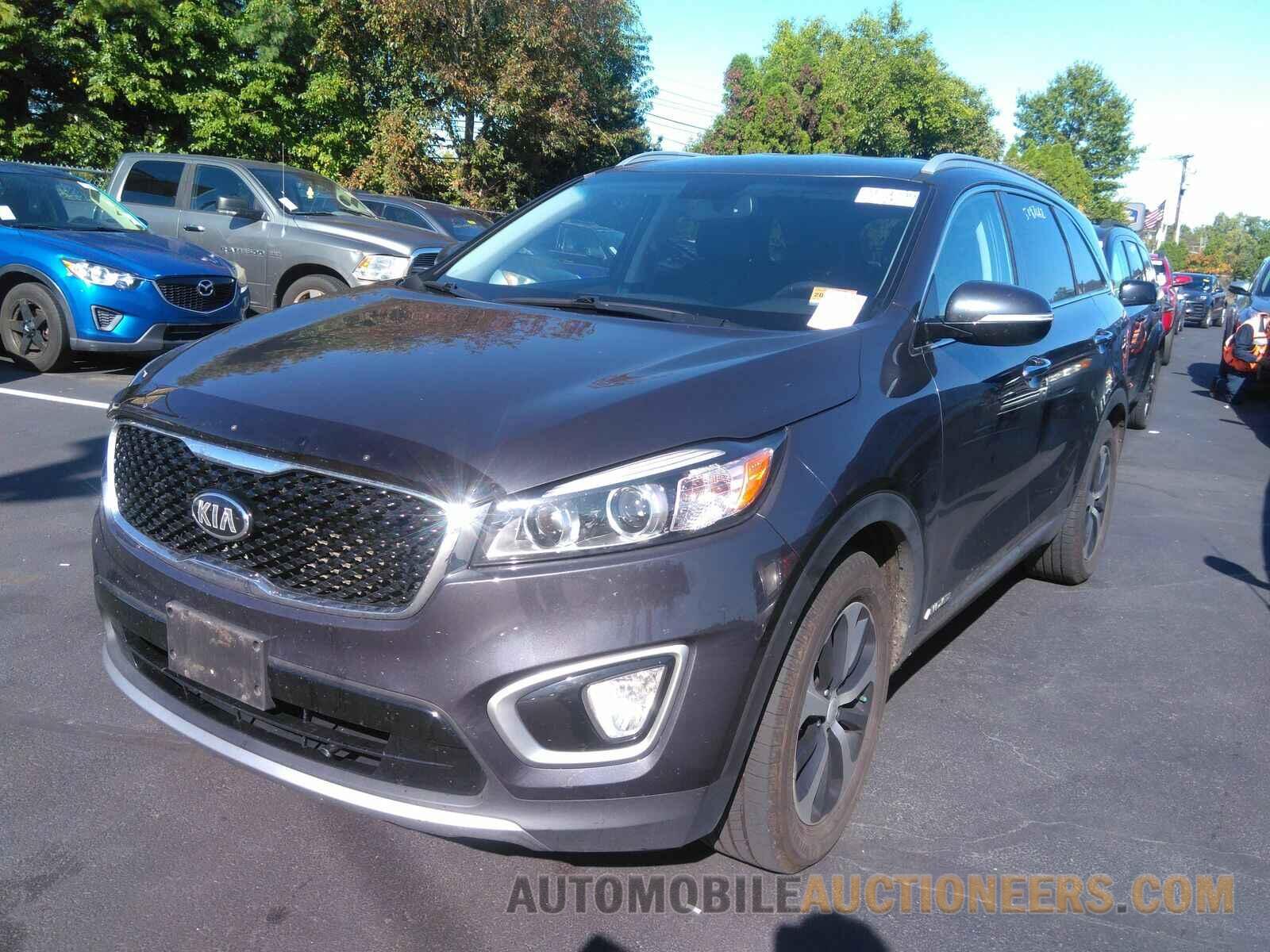 5XYPHDA58GG021885 Kia Sorento 2016