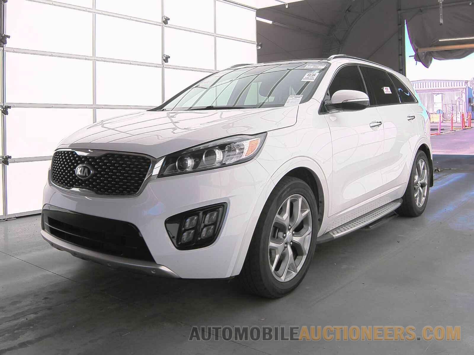 5XYPK4A11GG056945 Kia Sorento 2016