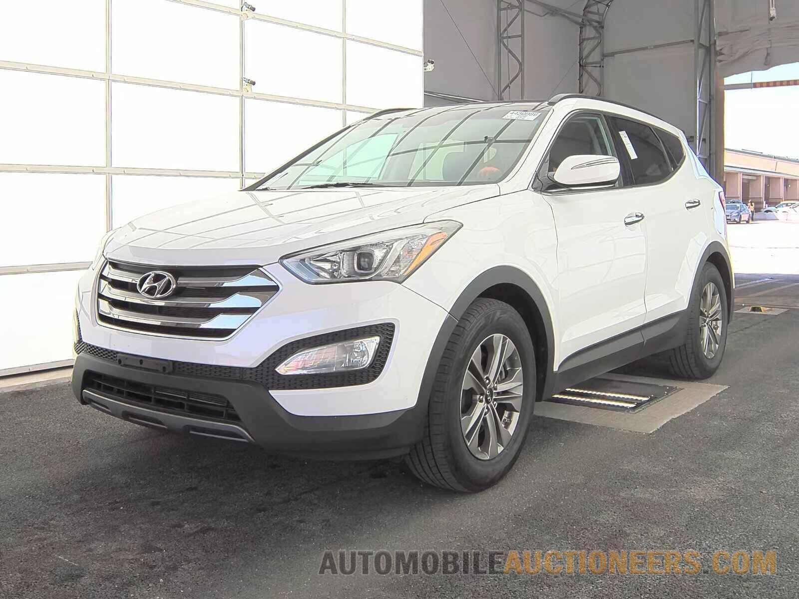 5XYZUDLB6GG305796 Hyundai Santa Fe 2016