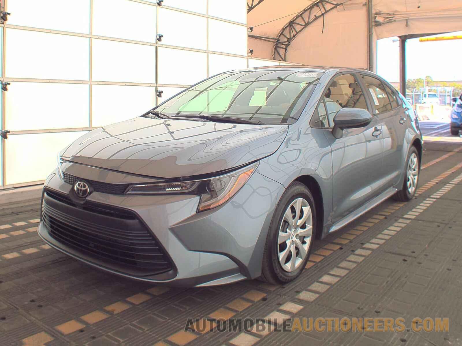 5YFB4MDE3RP118931 Toyota Corolla LE 2024