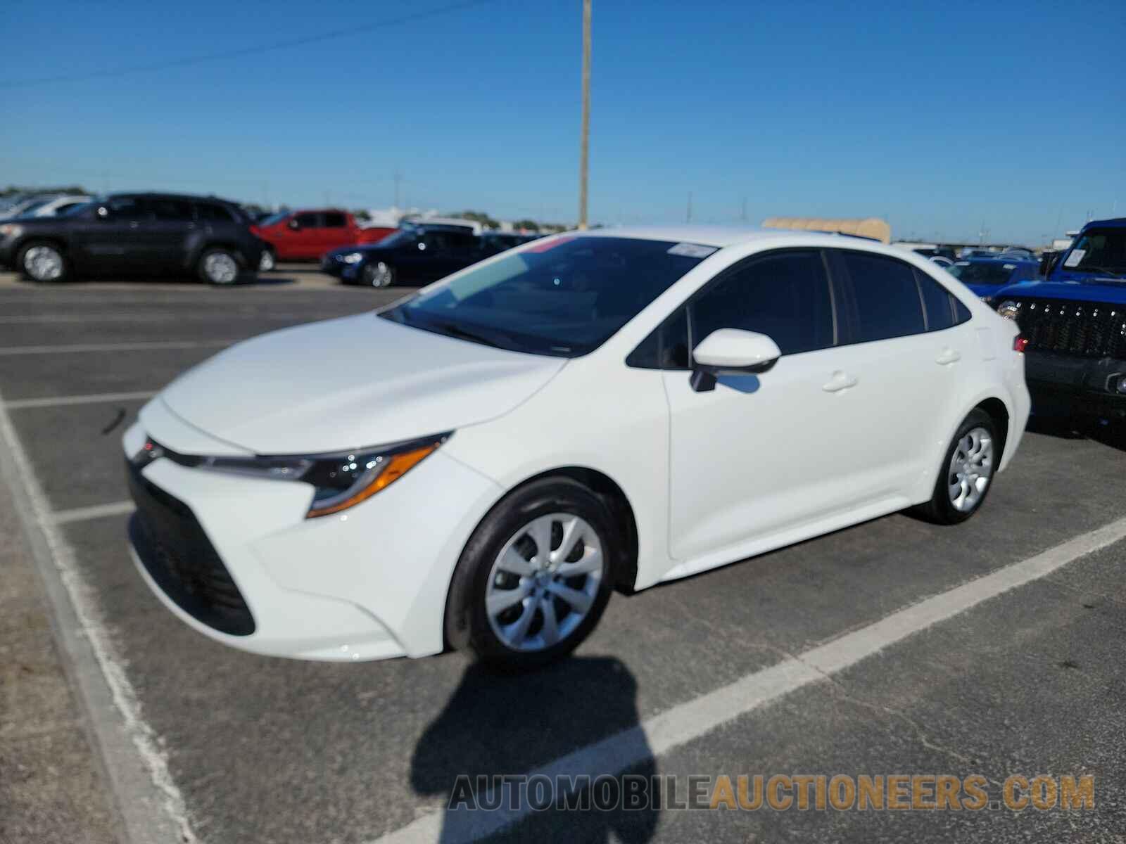 5YFB4MDE5RP201969 Toyota Corolla LE 2024