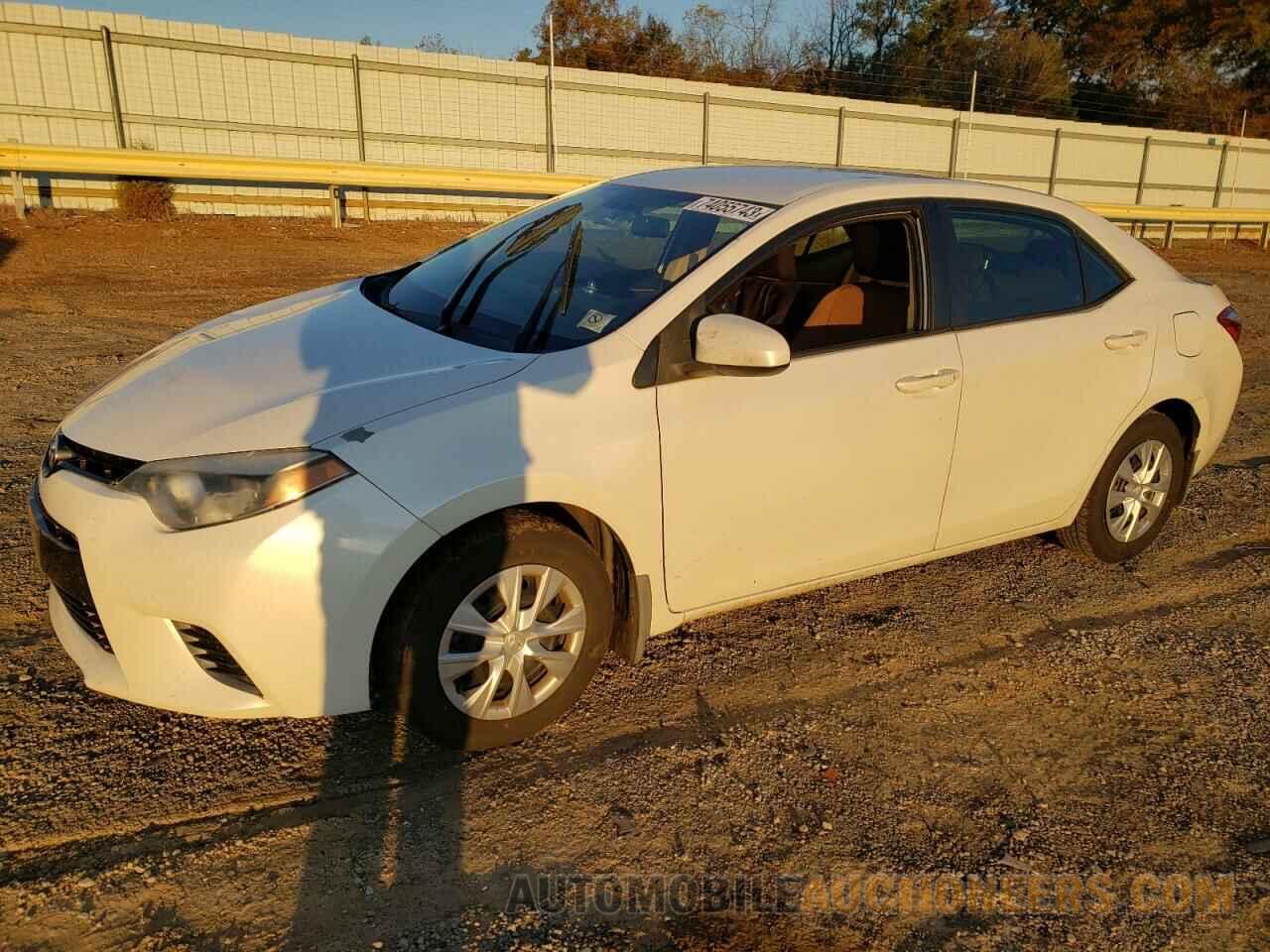 5YFBPRHE0FP310110 TOYOTA COROLLA 2015