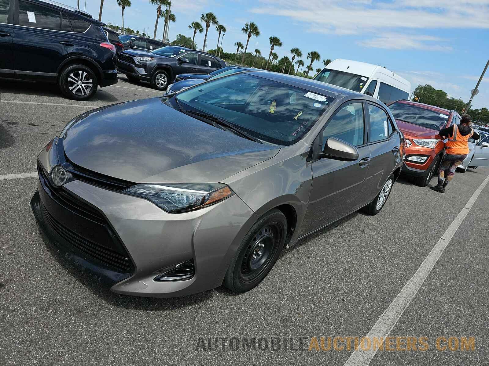 5YFBURHE0JP797911 Toyota Corolla LE 2018