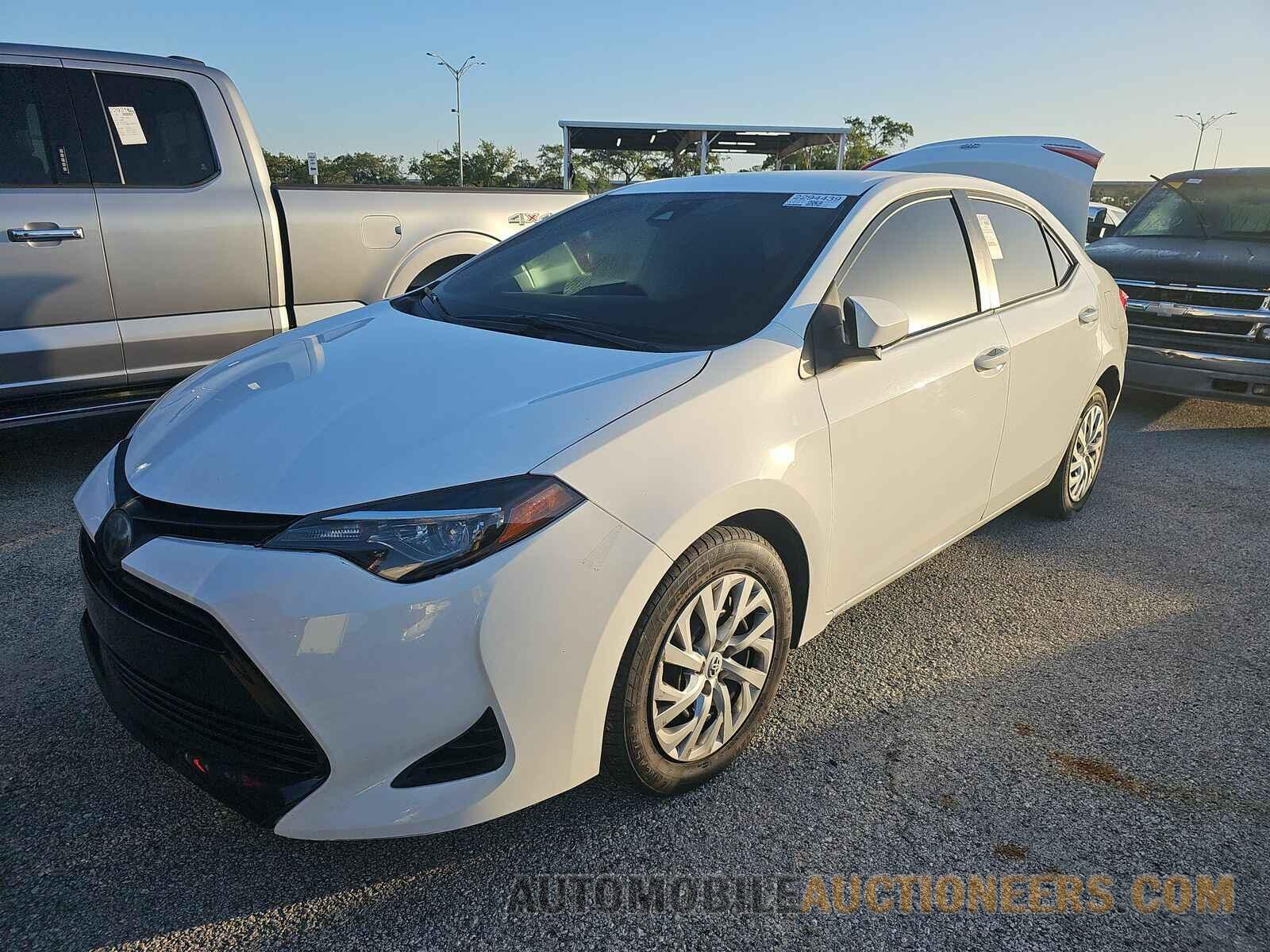 5YFBURHE0KP938008 Toyota Corolla LE 2019