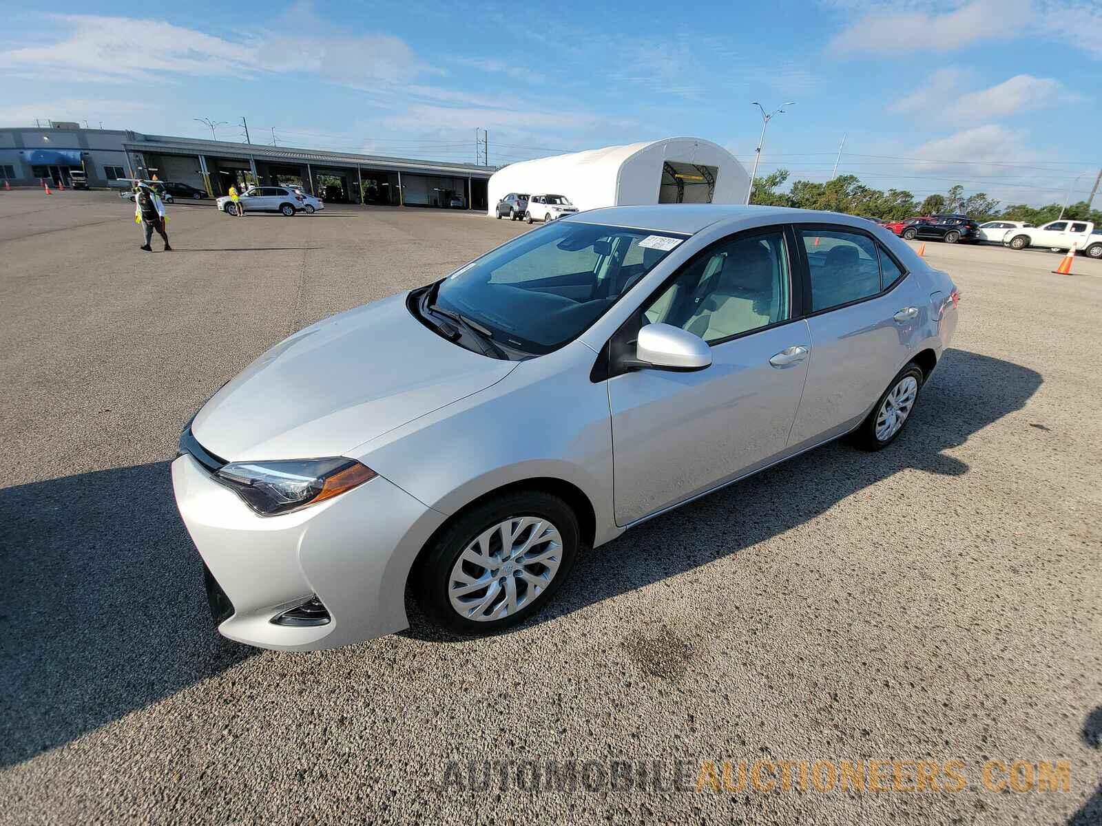 5YFBURHE2JP841858 Toyota Corolla LE 2018