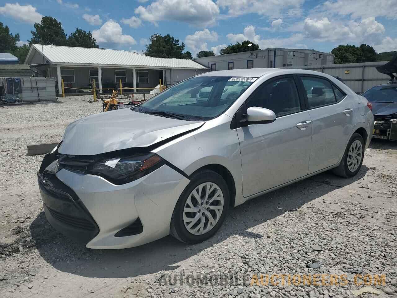 5YFBURHE3JP800008 TOYOTA COROLLA 2018