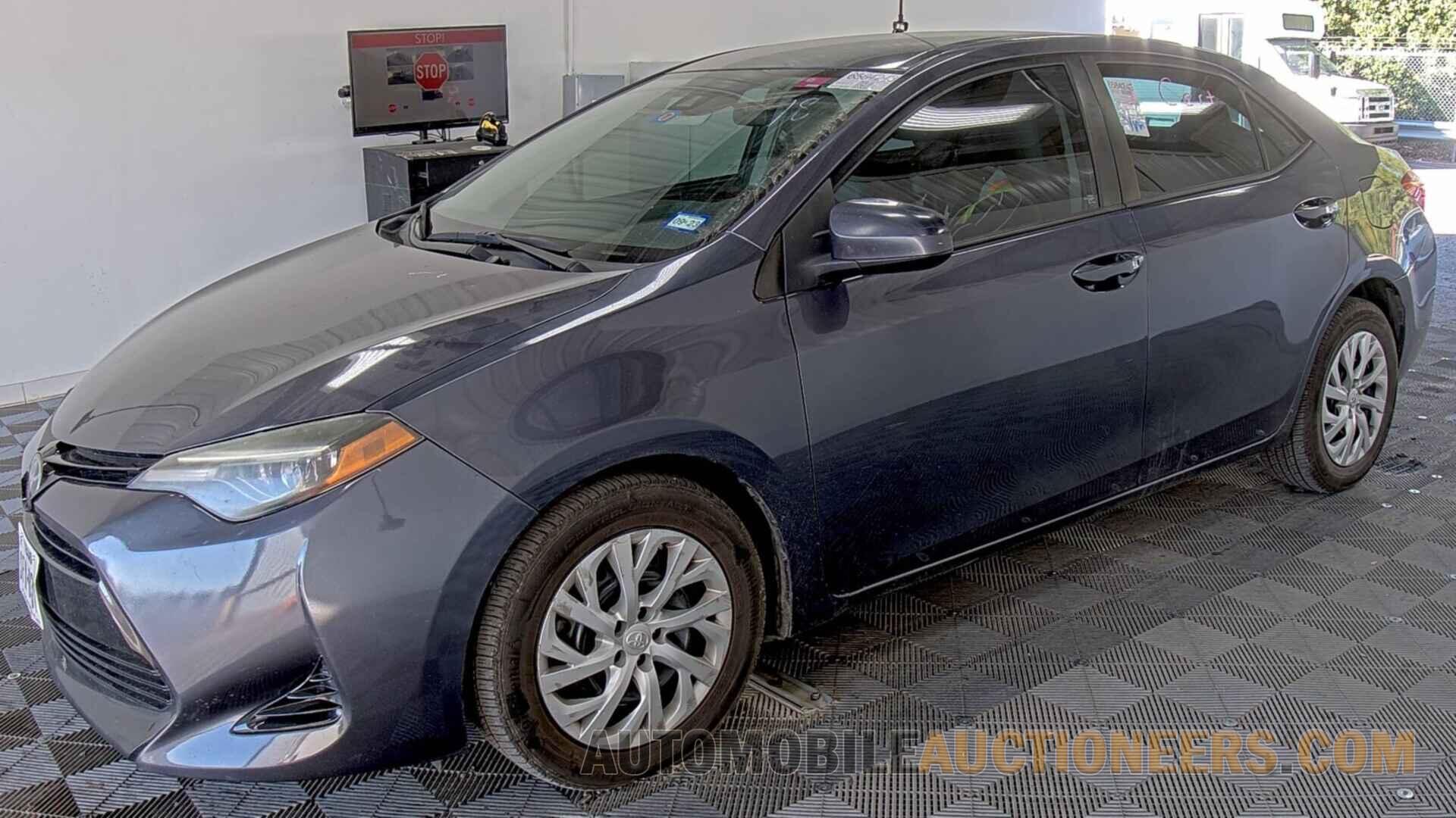 5YFBURHE4JP749375 Toyota Corolla LE 2018