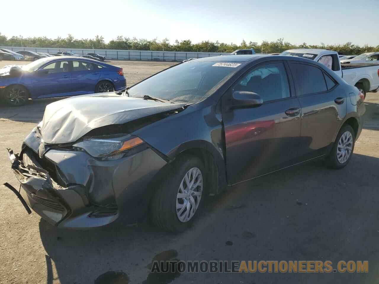 5YFBURHE4JP855373 TOYOTA COROLLA 2018