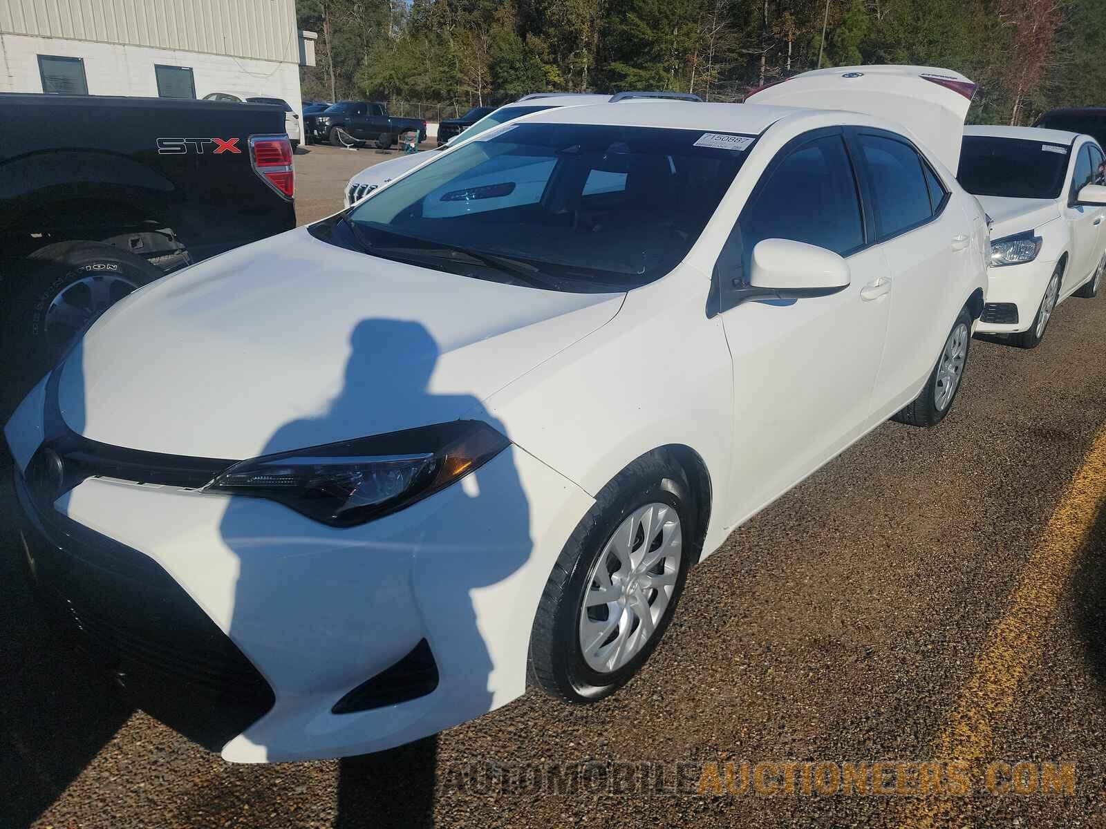 5YFBURHE4KP936407 Toyota Corolla LE 2019