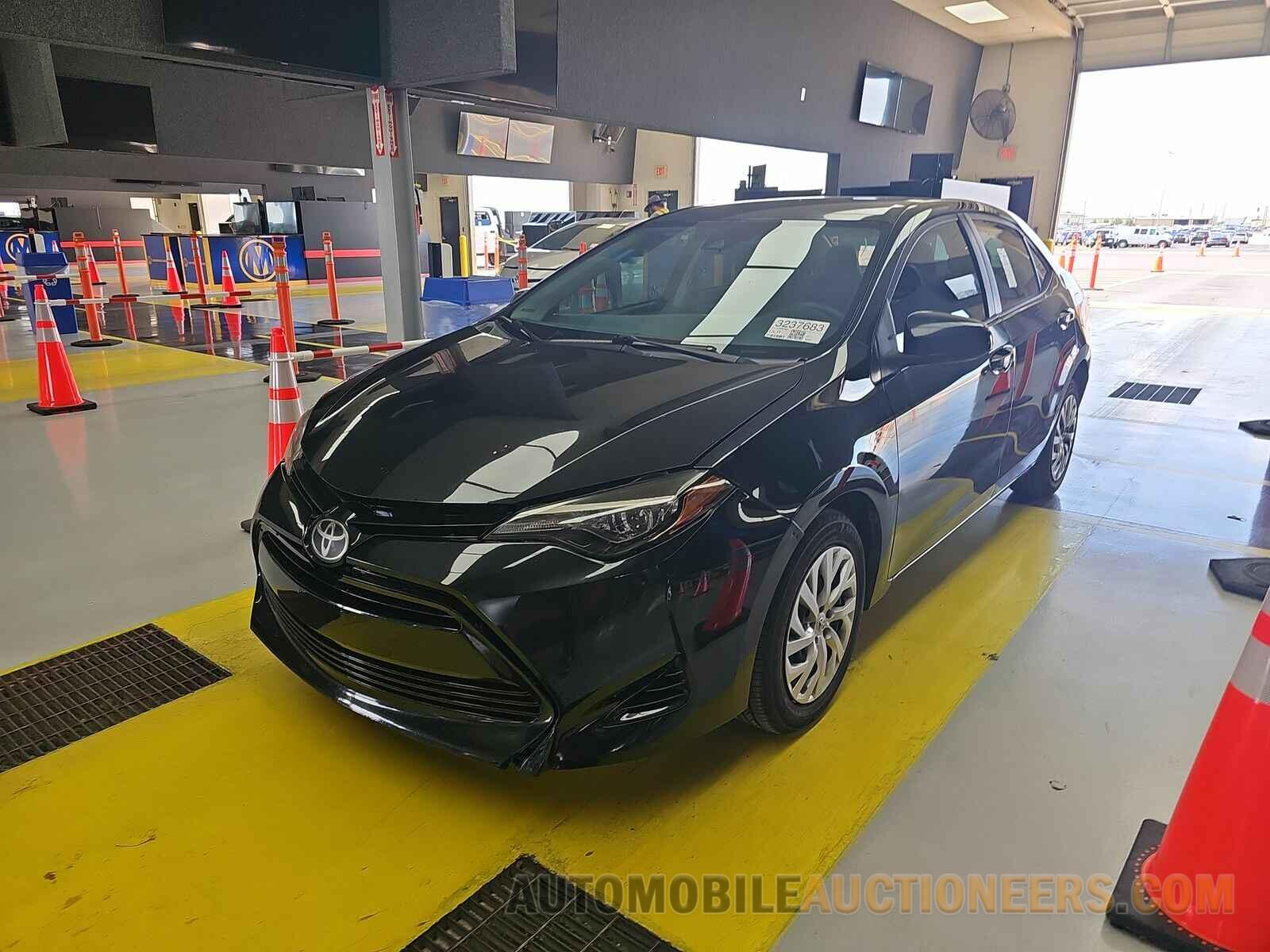 5YFBURHE5HP666788 Toyota Corolla LE 2017