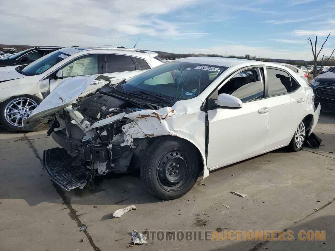 5YFBURHE9JP778256 TOYOTA COROLLA 2018