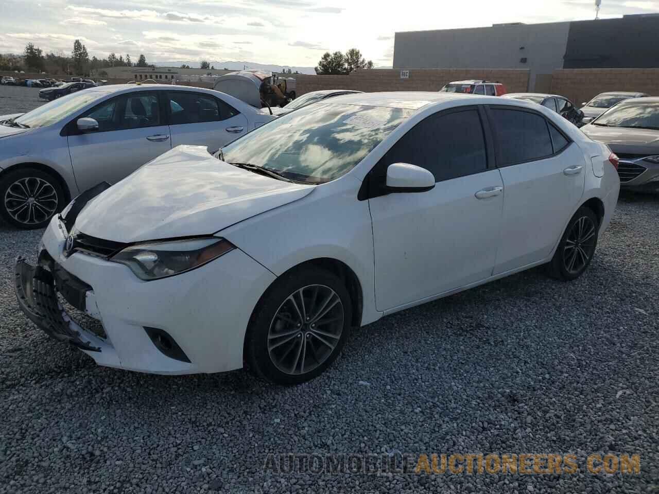 5YFBURHEXFP256596 TOYOTA COROLLA 2015