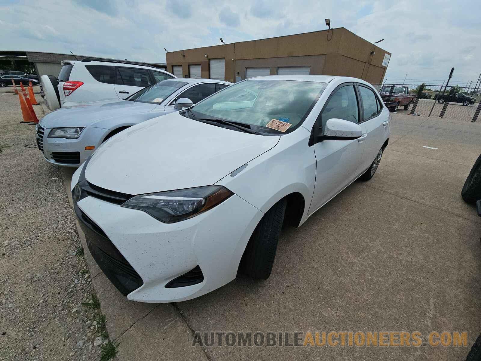 5YFBURHEXHP663305 Toyota Corolla LE 2017