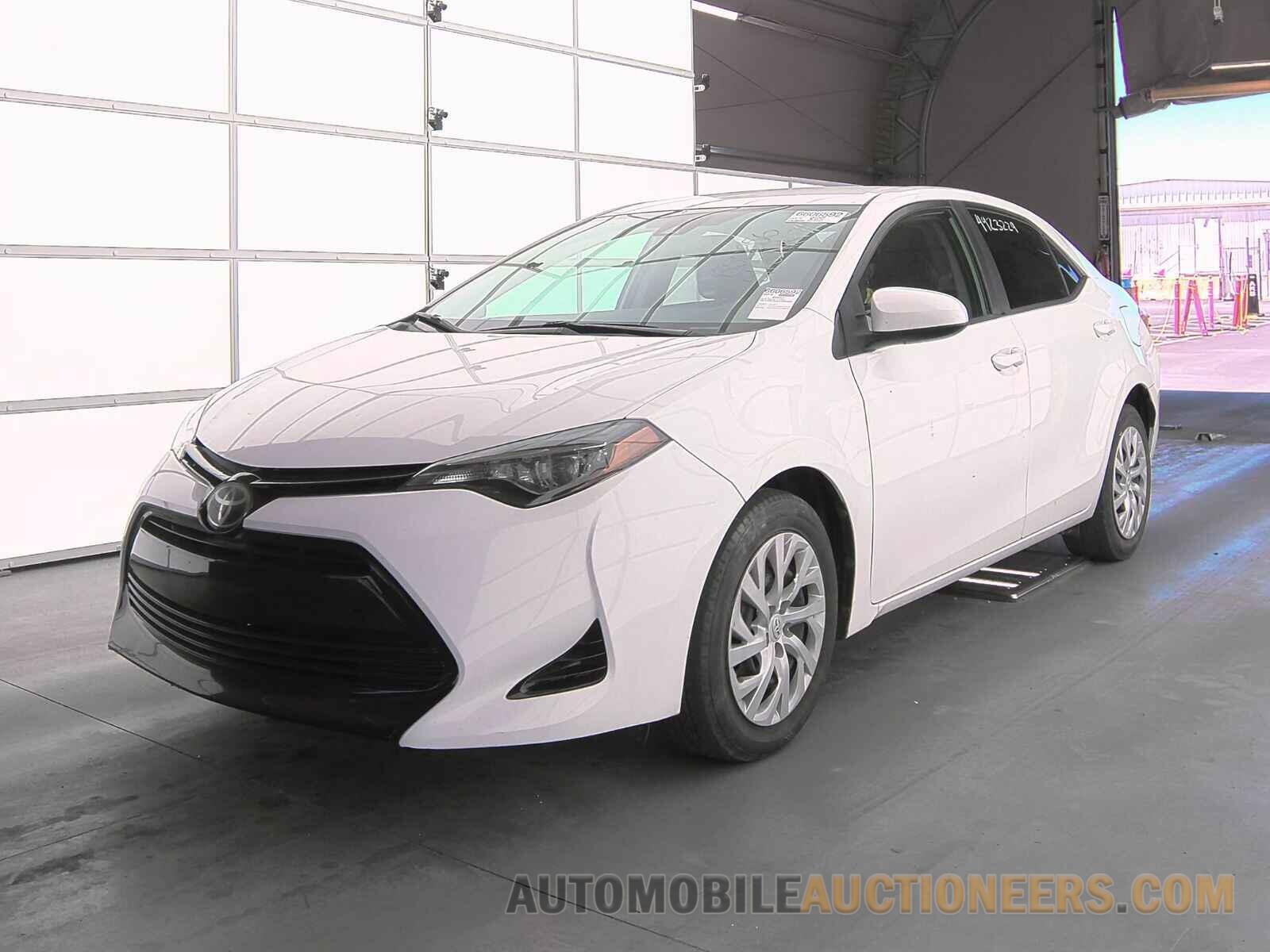 5YFBURHEXJP850856 Toyota Corolla LE 2018