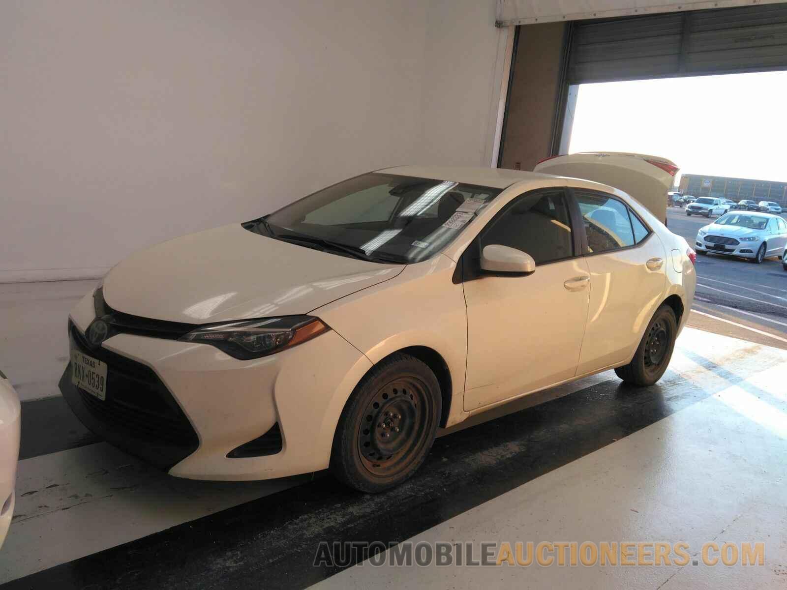 5YFBURHEXKP912435 Toyota Corolla LE 2019