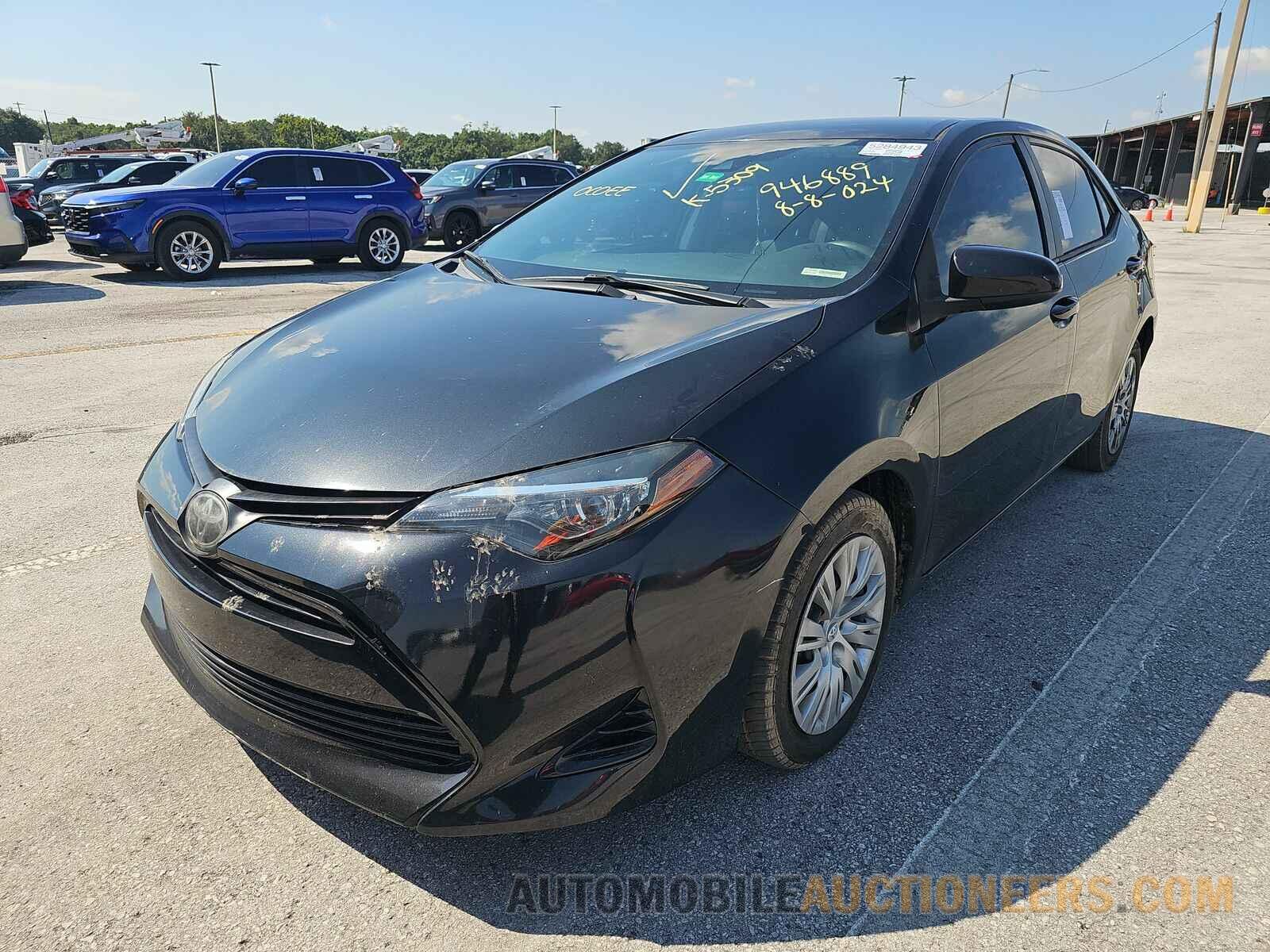 5YFBURHEXKP946889 Toyota Corolla LE 2019