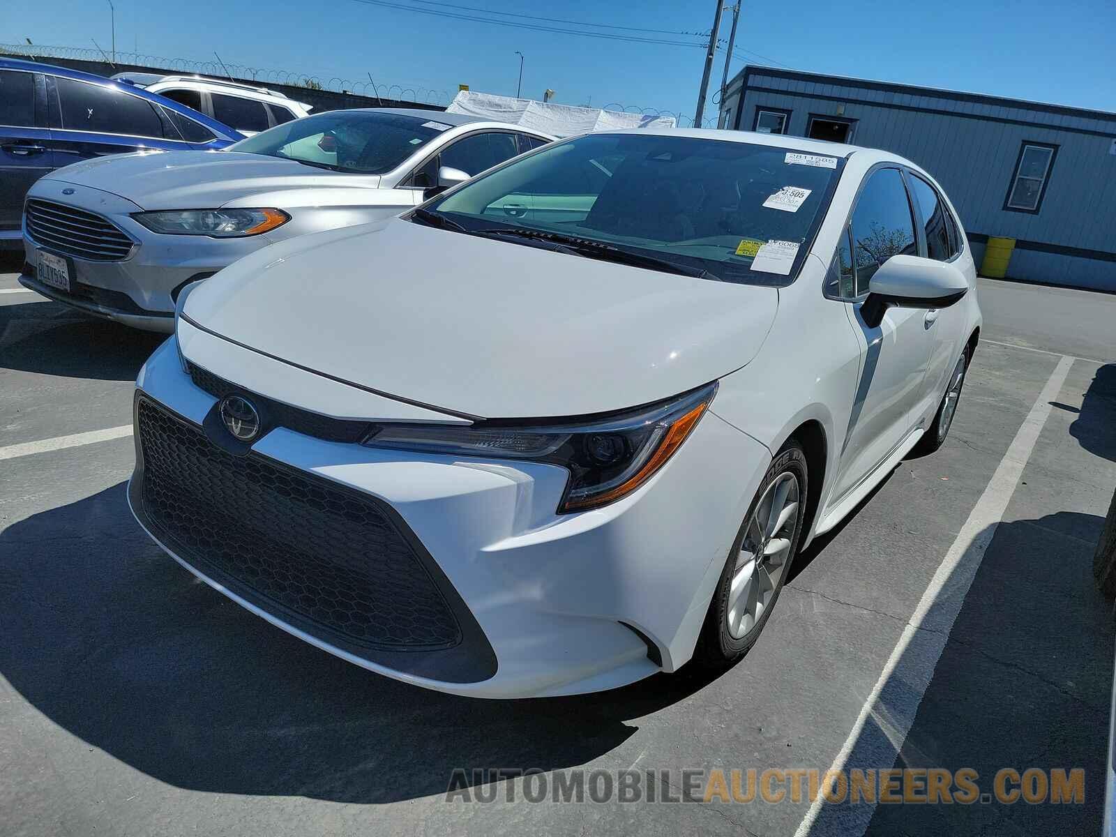 5YFHPMAE3MP201869 Toyota Corolla LE 2021