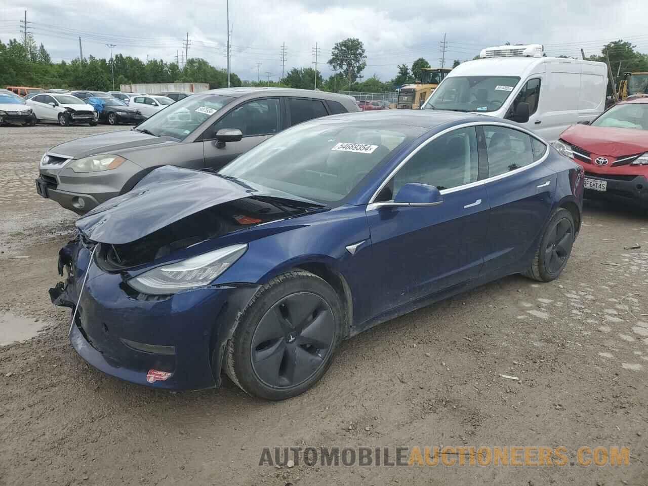 5YJ3E1EA0HF003015 TESLA MODEL 3 2017