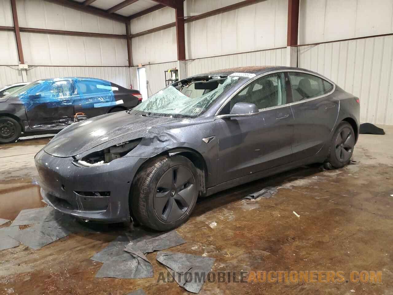 5YJ3E1EA0JF003957 TESLA MODEL 3 2018