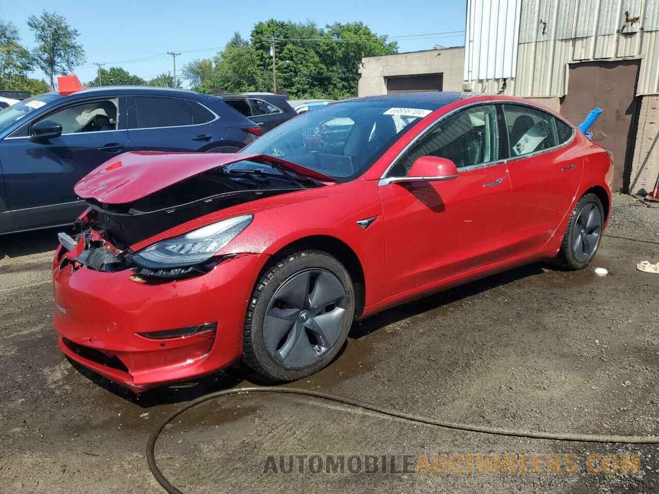 5YJ3E1EA0JF007992 TESLA MODEL 3 2018