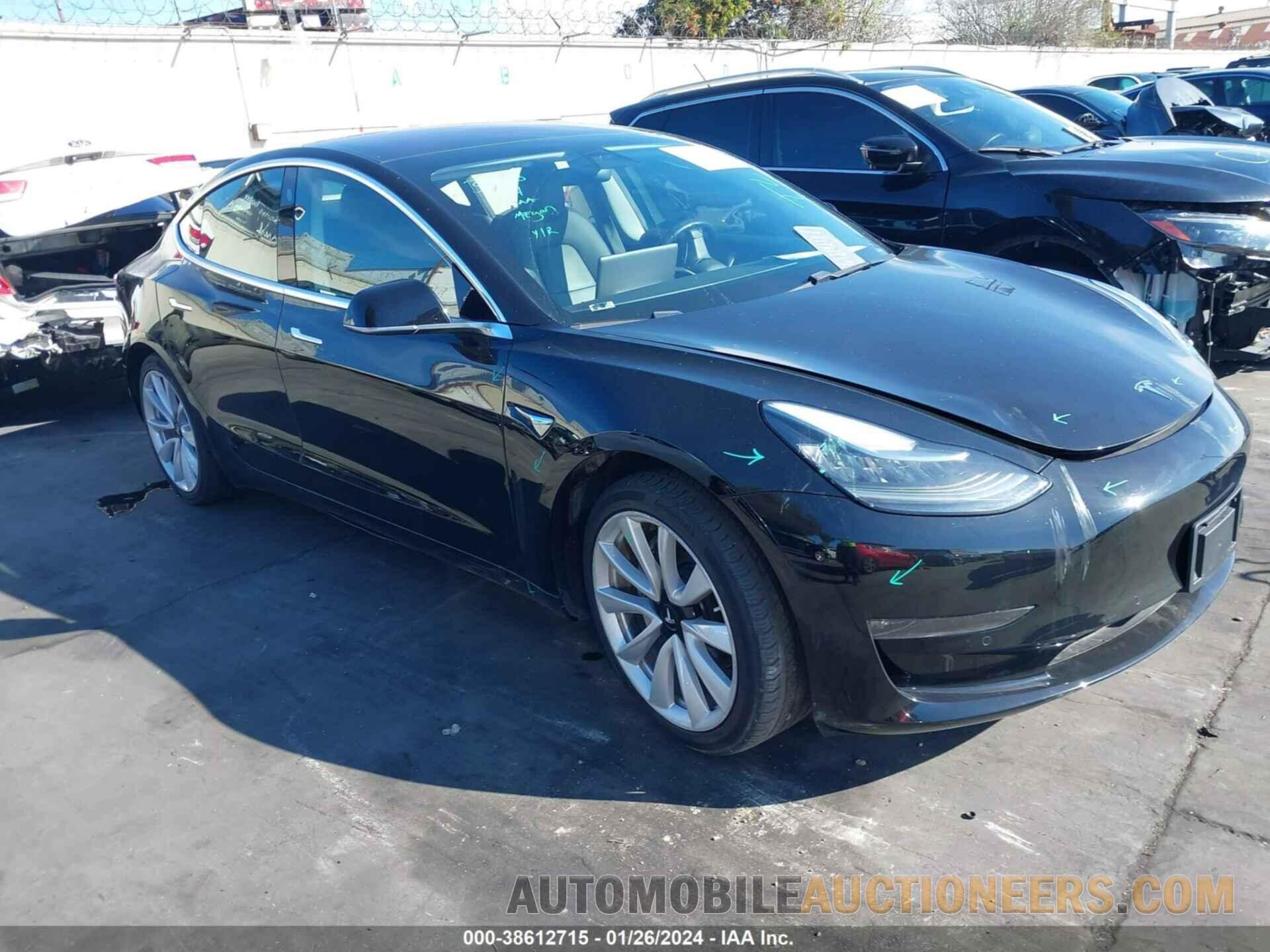 5YJ3E1EA0JF010763 TESLA MODEL 3 2018