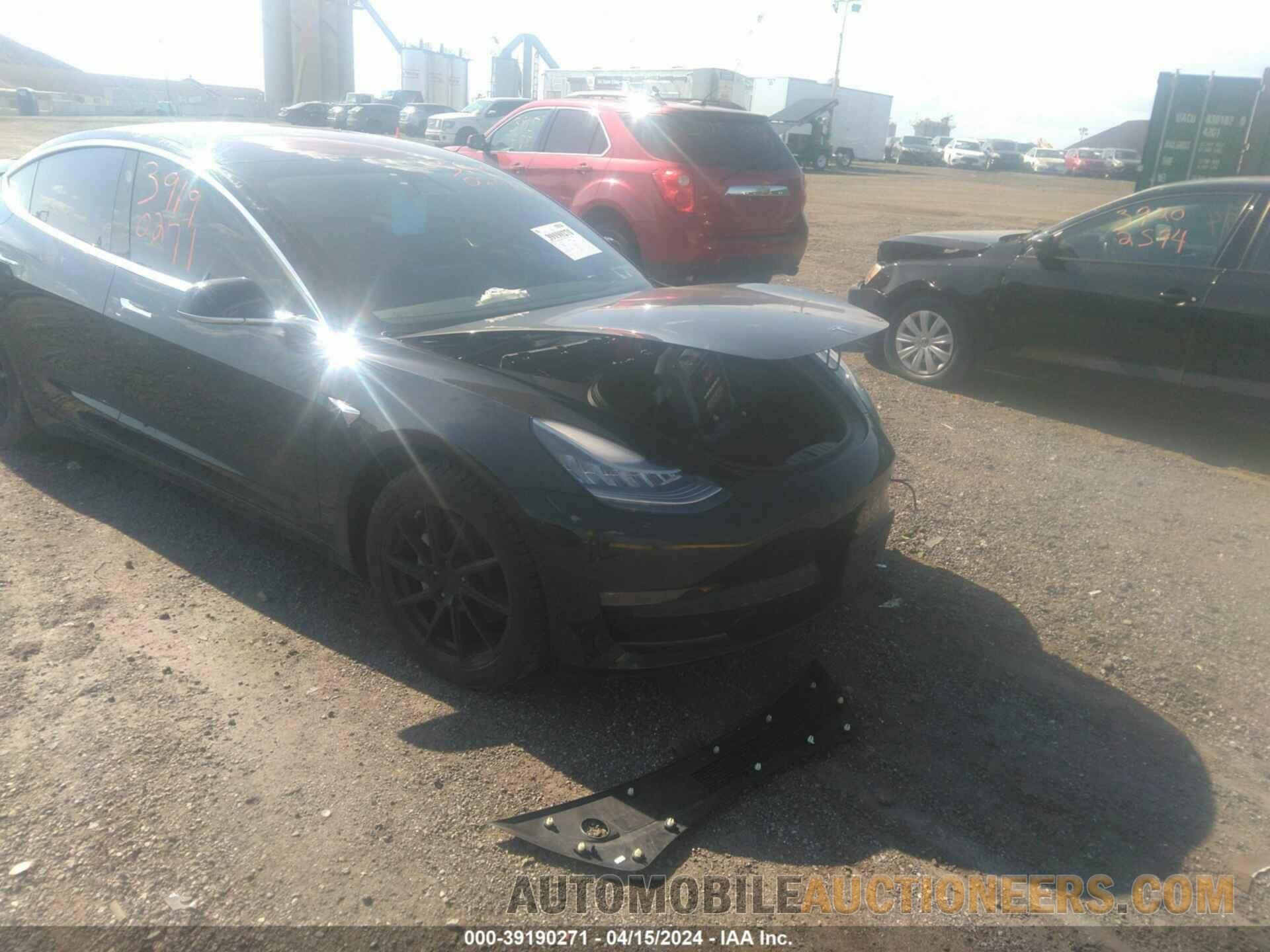 5YJ3E1EA0JF020712 TESLA MODEL 3 2018