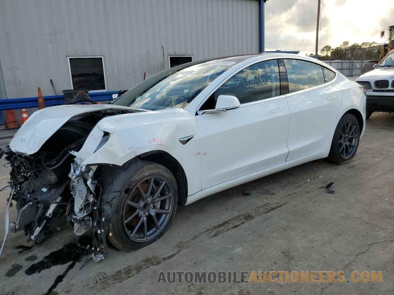 5YJ3E1EA0JF023190 TESLA MODEL 3 2018