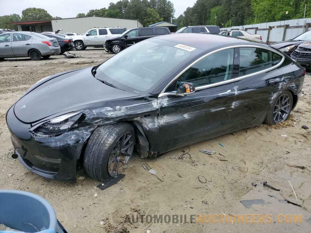 5YJ3E1EA0JF028048 TESLA MODEL 3 2018