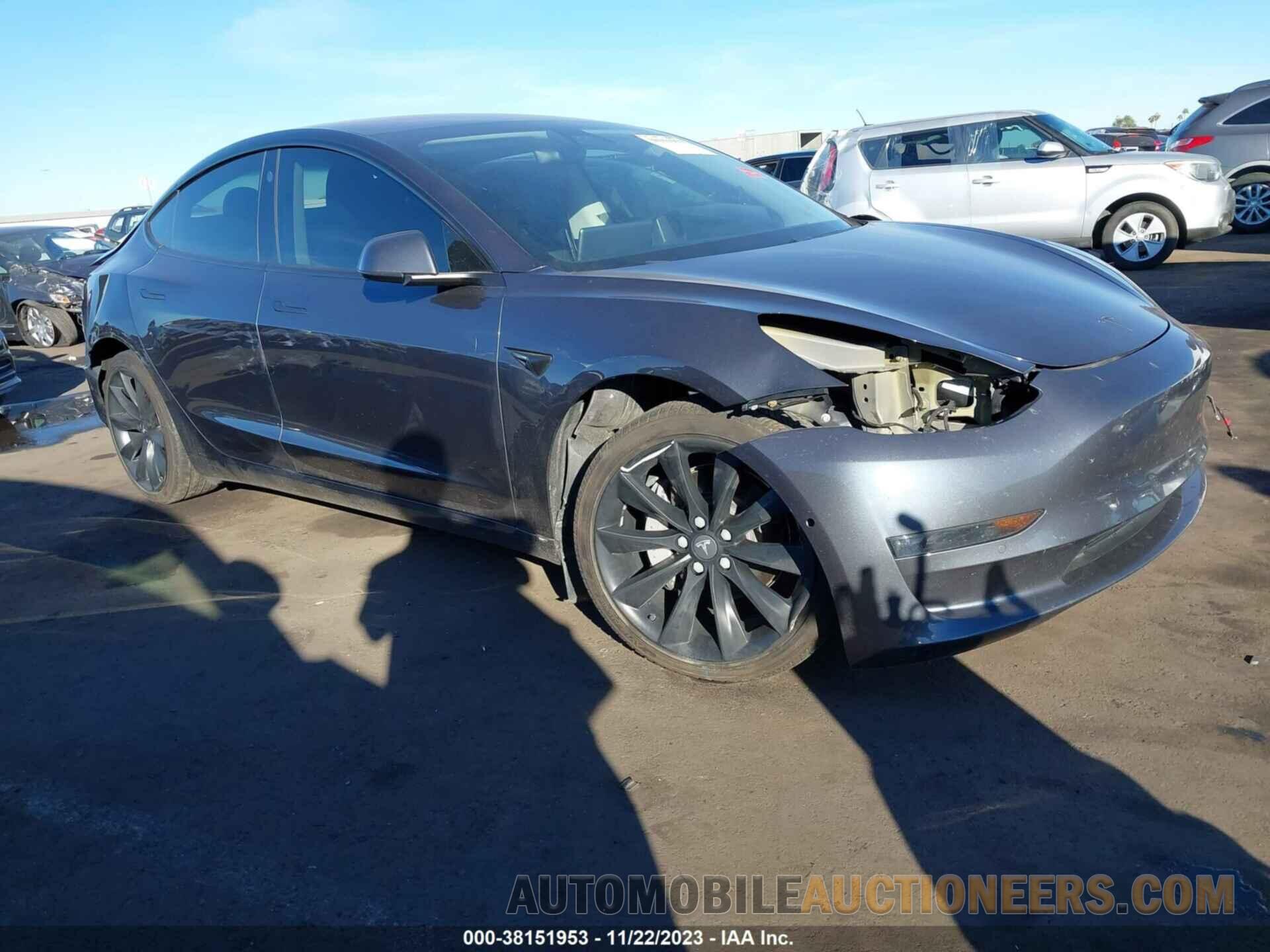 5YJ3E1EA0JF036831 TESLA MODEL 3 2018