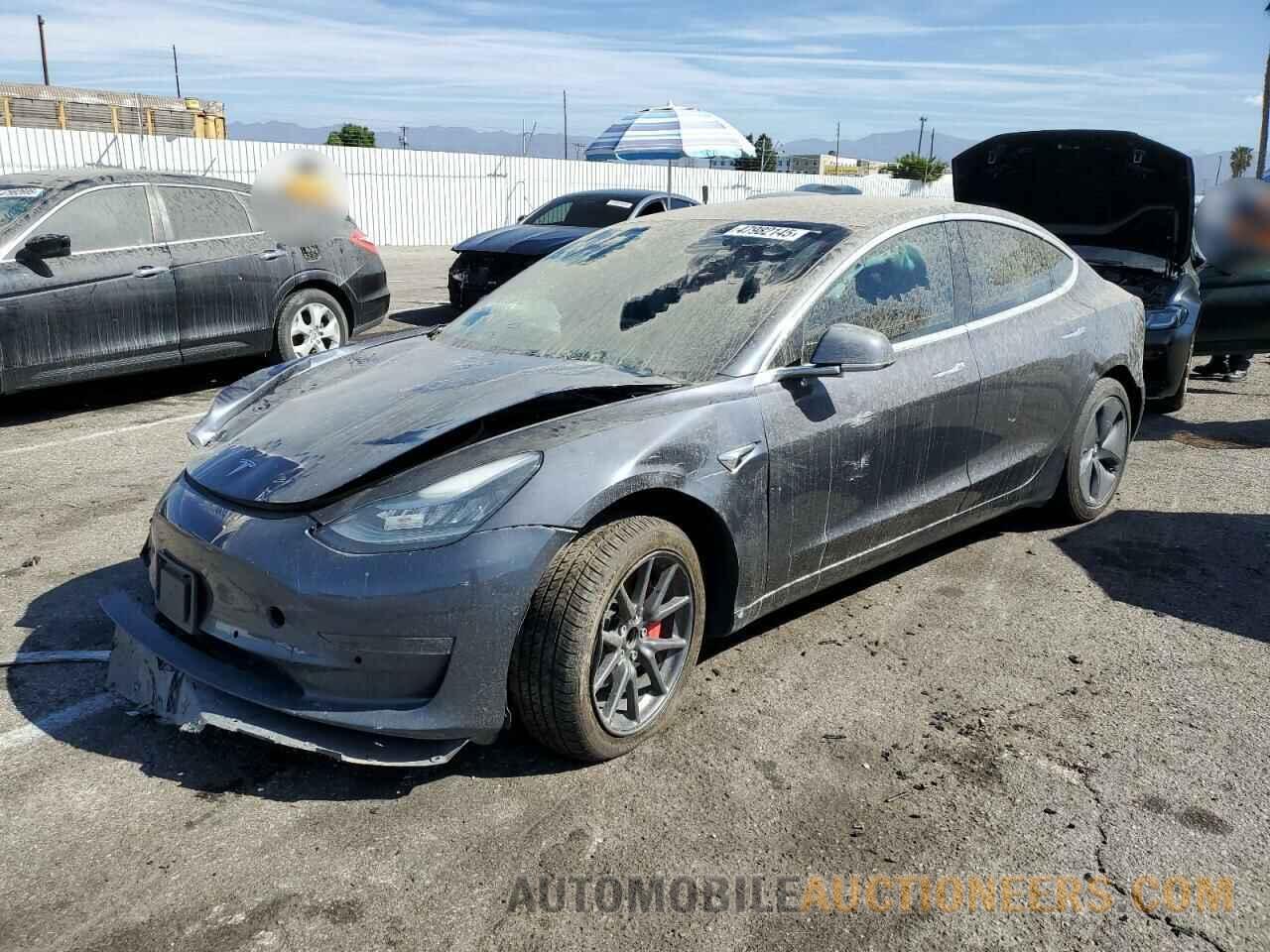 5YJ3E1EA0JF039857 TESLA MODEL 3 2018