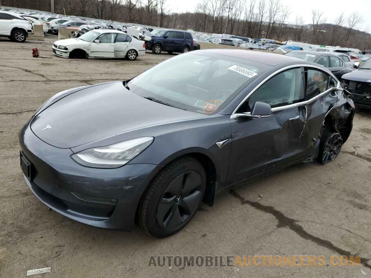 5YJ3E1EA0JF045335 TESLA MODEL 3 2018