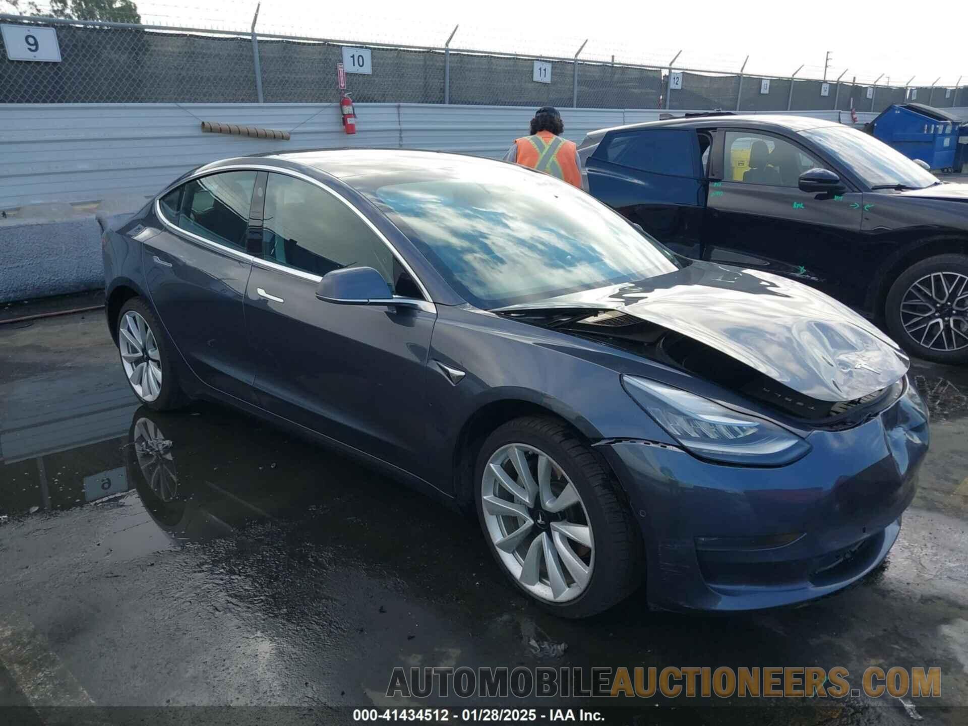 5YJ3E1EA0JF047358 TESLA MODEL 3 2018