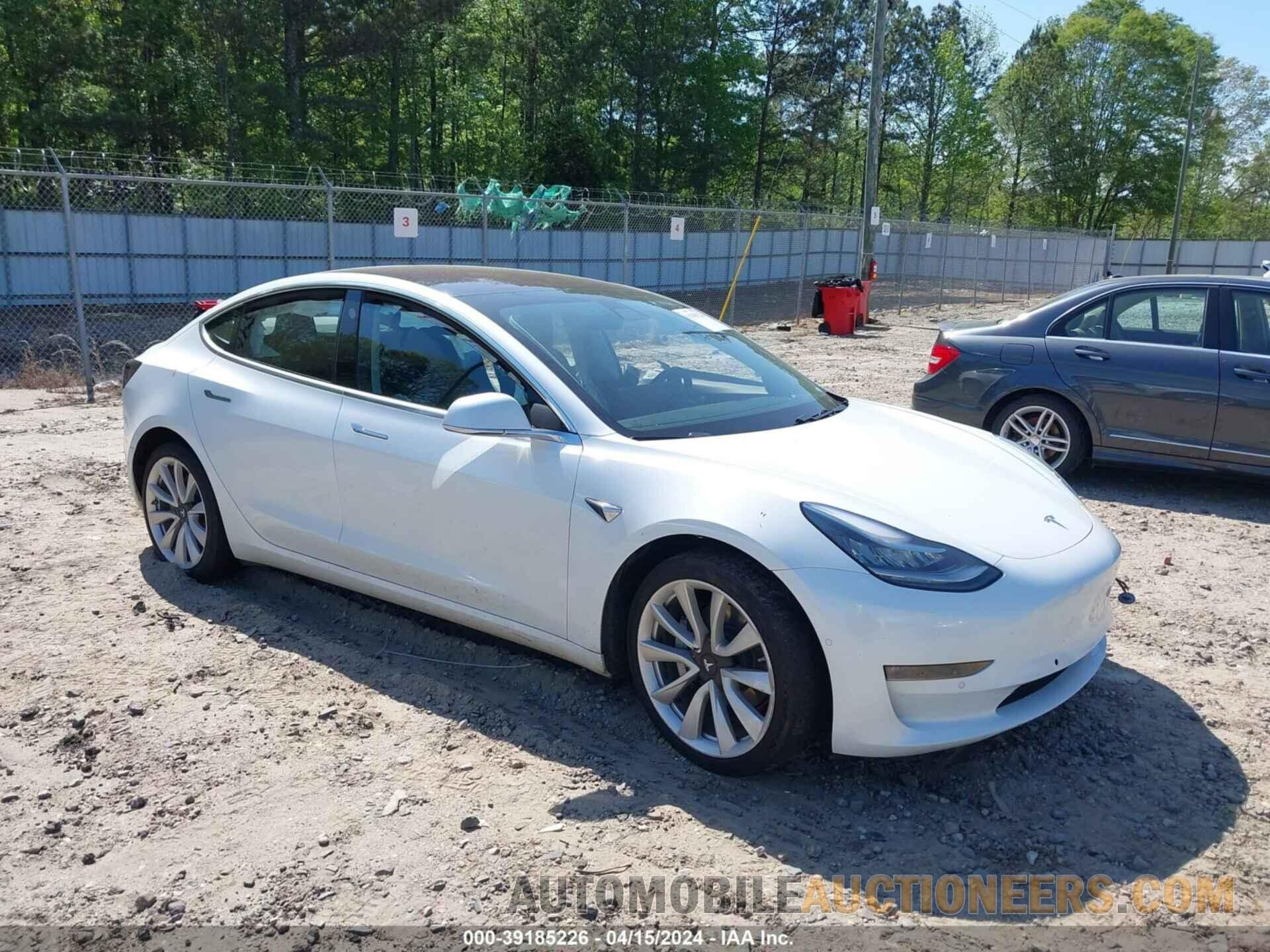 5YJ3E1EA0JF053709 TESLA MODEL 3 2018