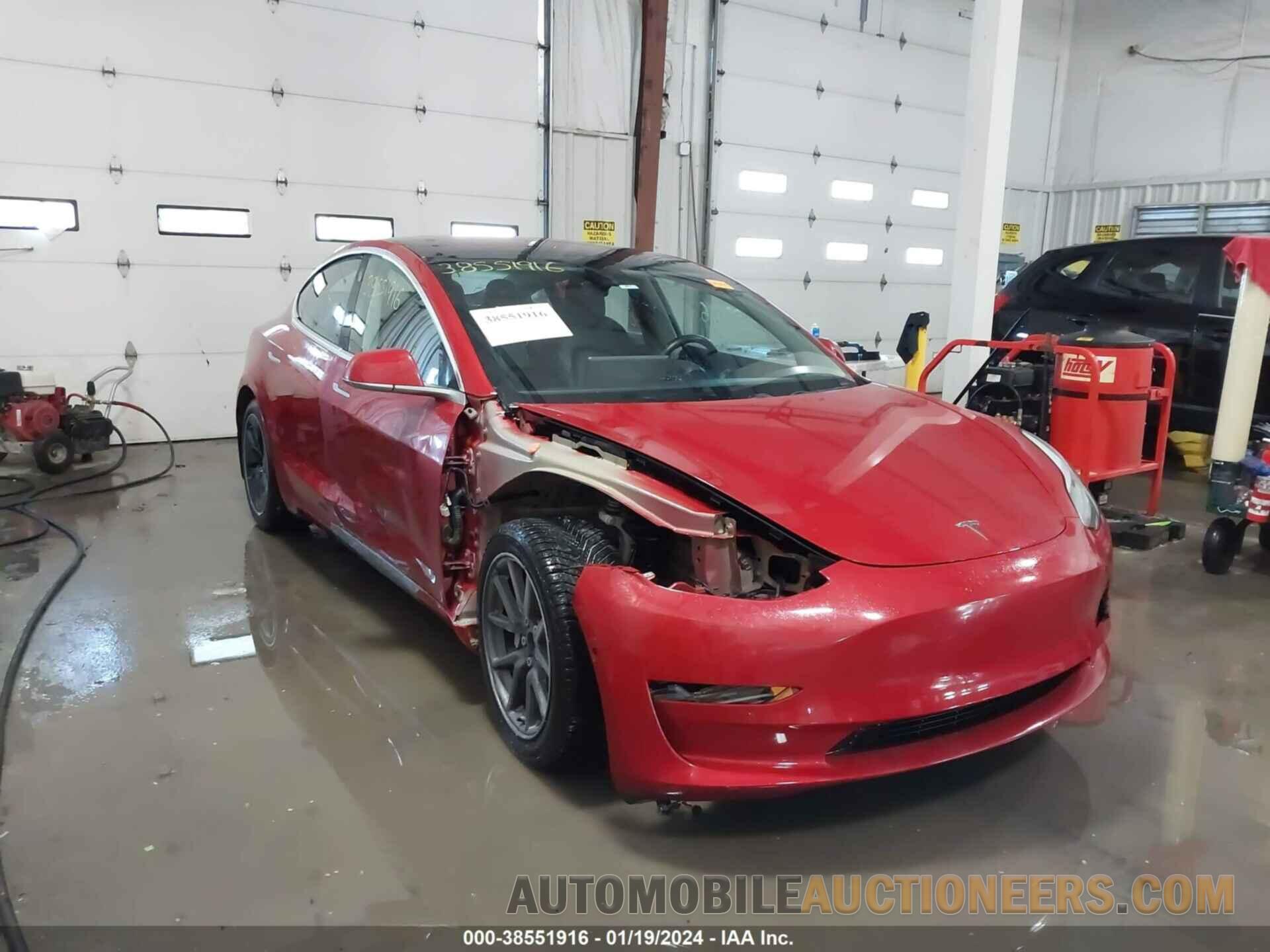 5YJ3E1EA0JF058571 TESLA MODEL 3 2018