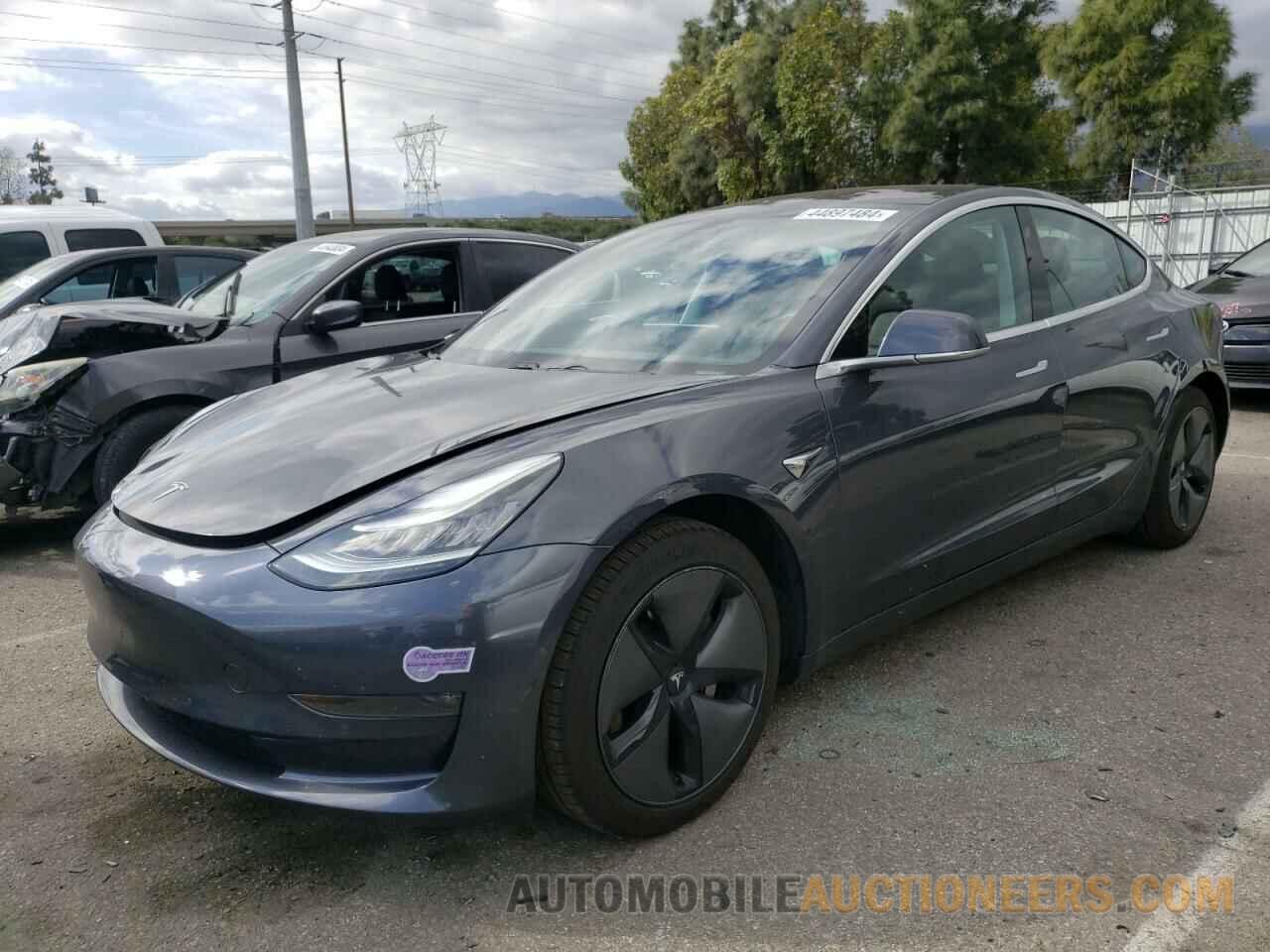 5YJ3E1EA0JF101967 TESLA MODEL 3 2018