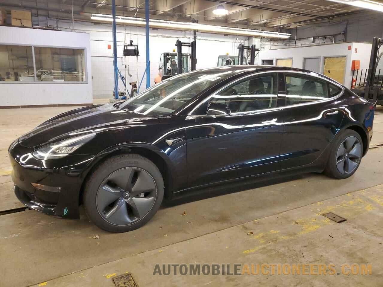 5YJ3E1EA0JF122978 TESLA MODEL 3 2018