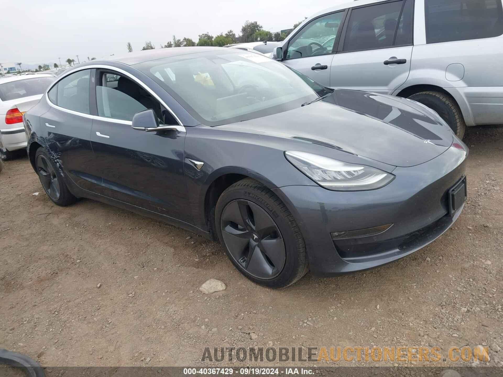 5YJ3E1EA0JF158217 TESLA MODEL 3 2018