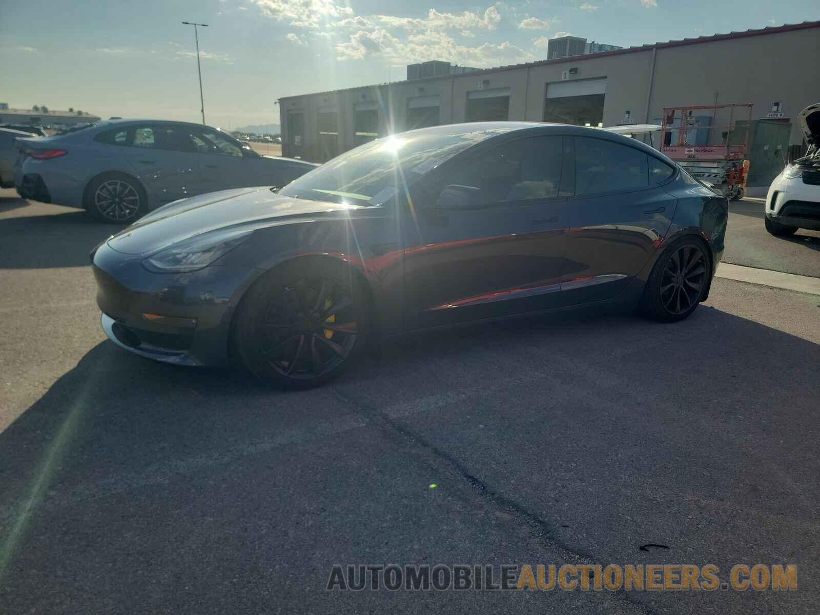 5YJ3E1EA0JF169086 Tesla Model 3 2018