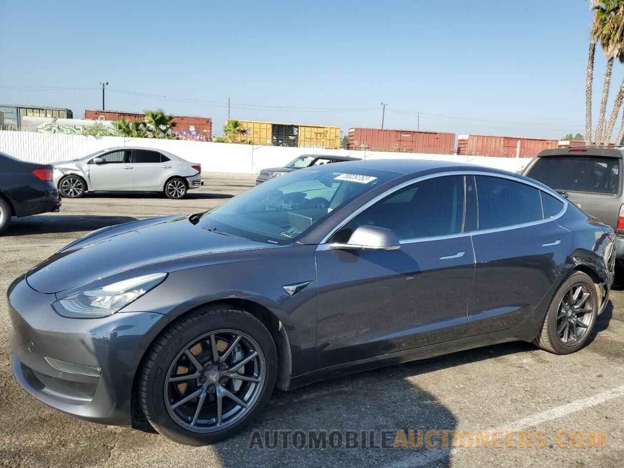 5YJ3E1EA0KF298348 TESLA MODEL 3 2019