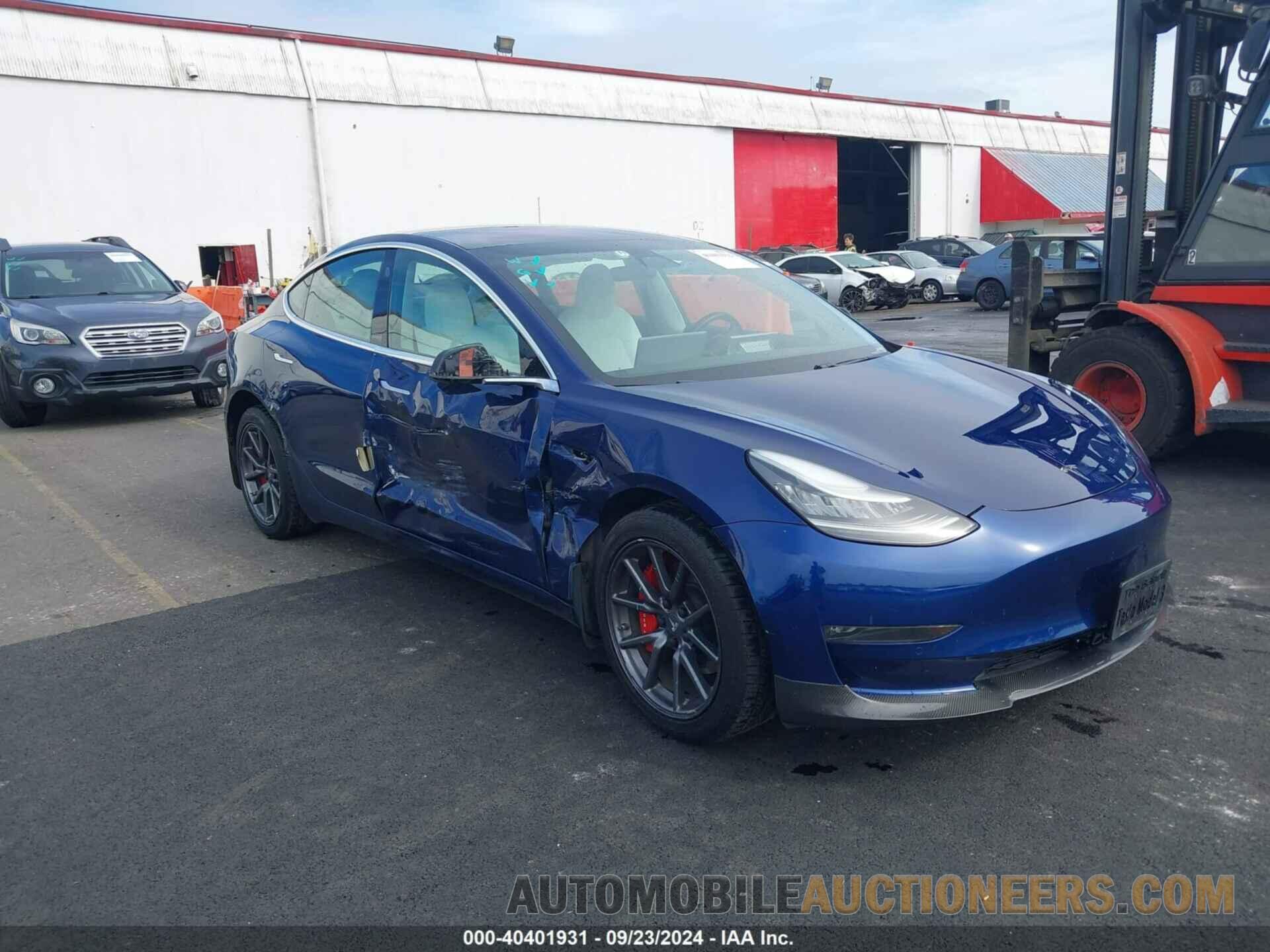 5YJ3E1EA0KF301992 TESLA MODEL 3 2019