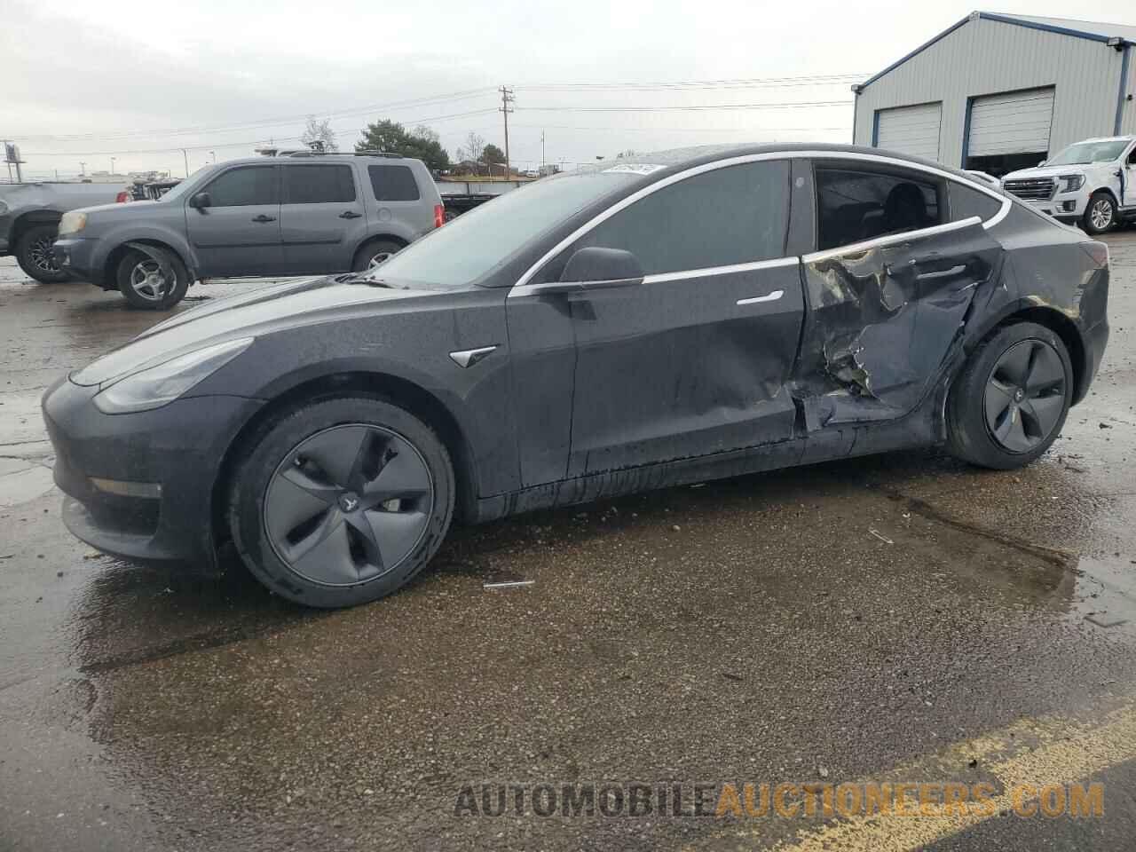 5YJ3E1EA0KF415720 TESLA MODEL 3 2019