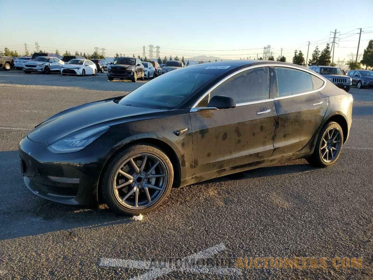 5YJ3E1EA0KF434882 TESLA MODEL 3 2019